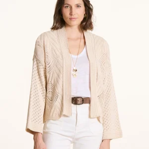 Gilet écru ouvert en maille crochet ajourée