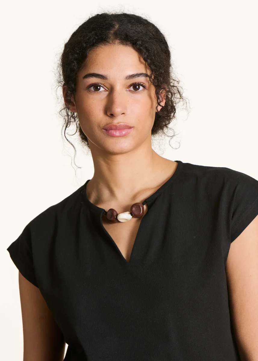 T-shirt noir manches courtes en coton biologique – Image 6