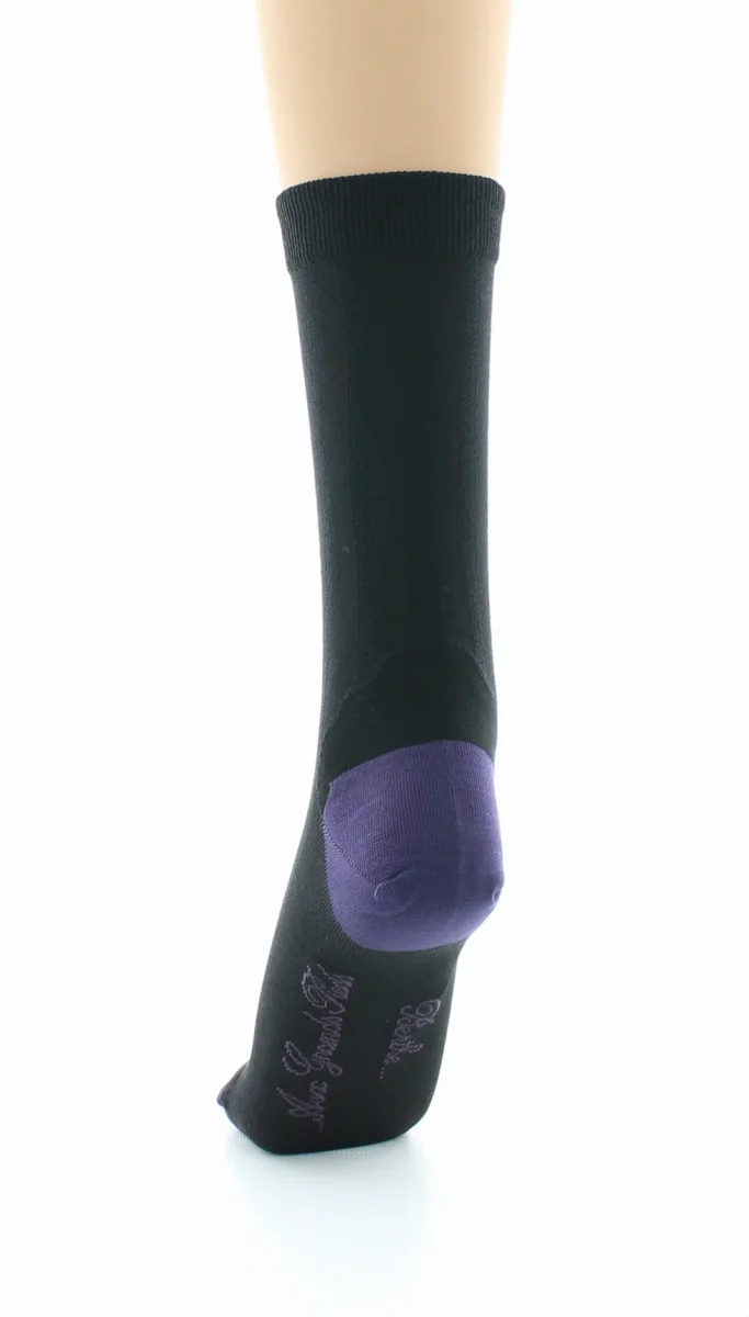 Chaussettes femme en soie Noir/Raisin – Image 6