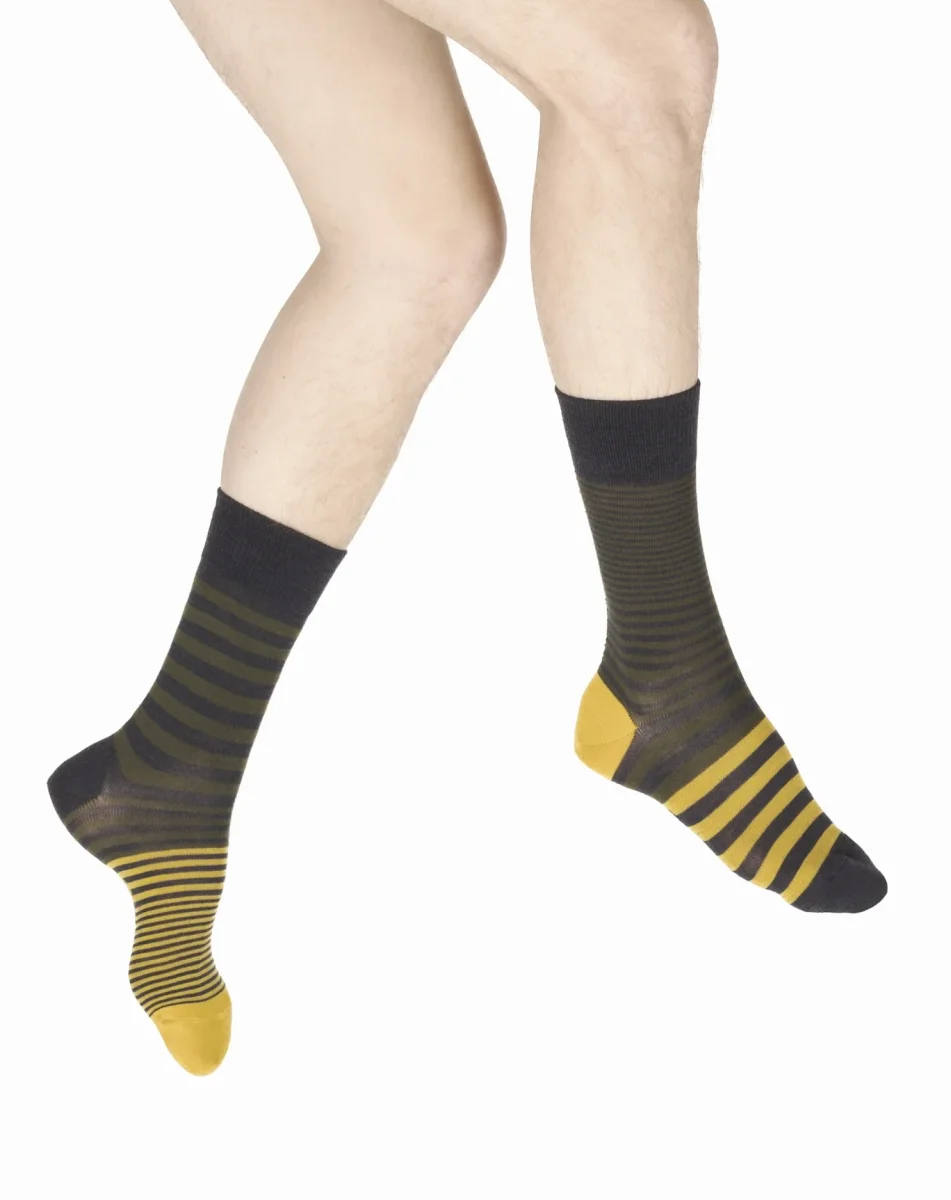 Chaussettes homme laine peignée rayures asymétriques bleu marine, kaki et jaune
